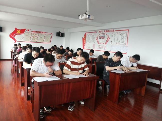 以考促學、以學促廉
